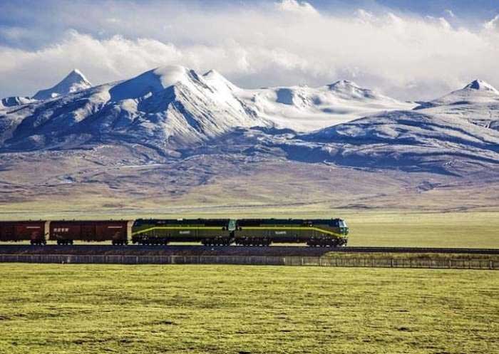 9 Days Chongqing Tibet EBC Tour by Train