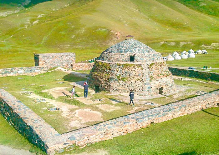Kyrgyzstan Tours to Tash Rabat