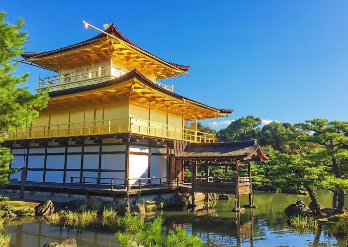 16 Famous Temples in Japan | Japanese Temples & Shrines (Ultimate Guide)