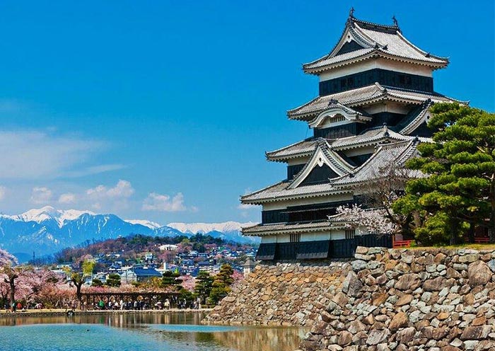 Osaka Castle 