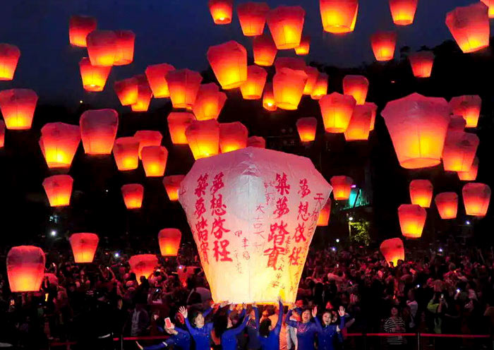 Taiwan Lantern Festival, A Sea of Light