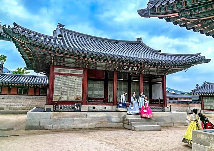 Visit the UNESCO Gyeongbokgung Palace