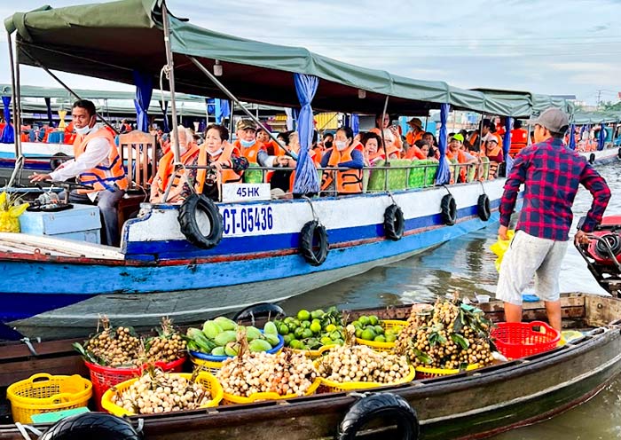 Cai Rang Floating Market, Vietnam