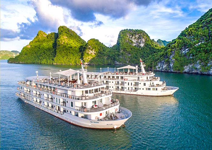 Halong Bay luxury cruise