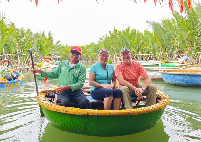 Open-air Hoi An basket boat experience