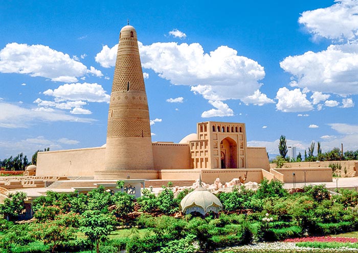 Emin Minaret is Largest Islamic Minaret in Xinjiang