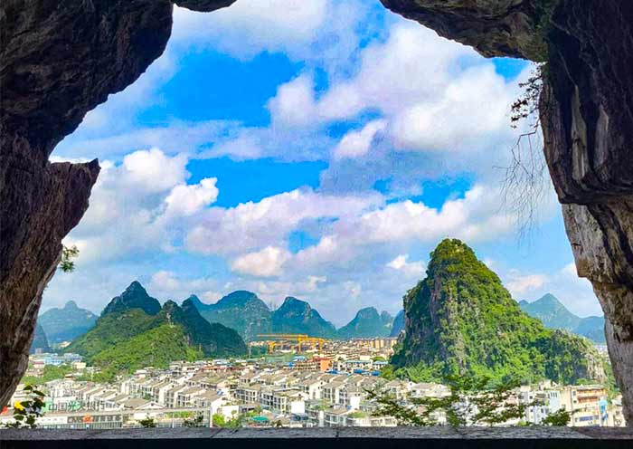 Marvel at the Stunning Karst Landscape of Guilin - Outdoor Activities