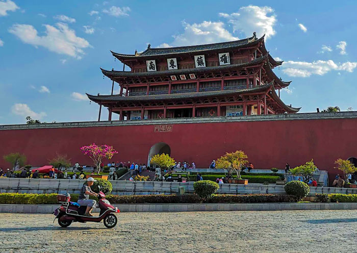 Chaoyang Tower, Jianshui Ancient City