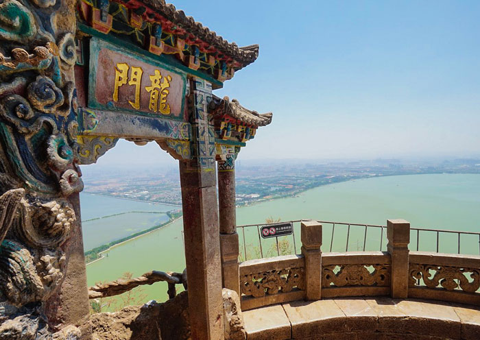 View Dianchi Lake from Dragon Gate, West Hill View Dianchi Lake from Dragon Gate, West Hill