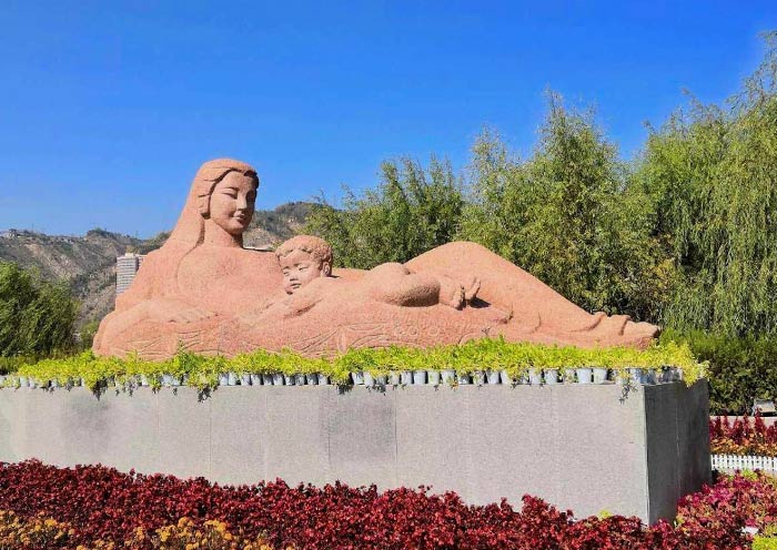 Yellow River Mother Statue, Lanzhou