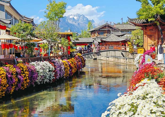 Romantic Streets in Lijiang Old Town