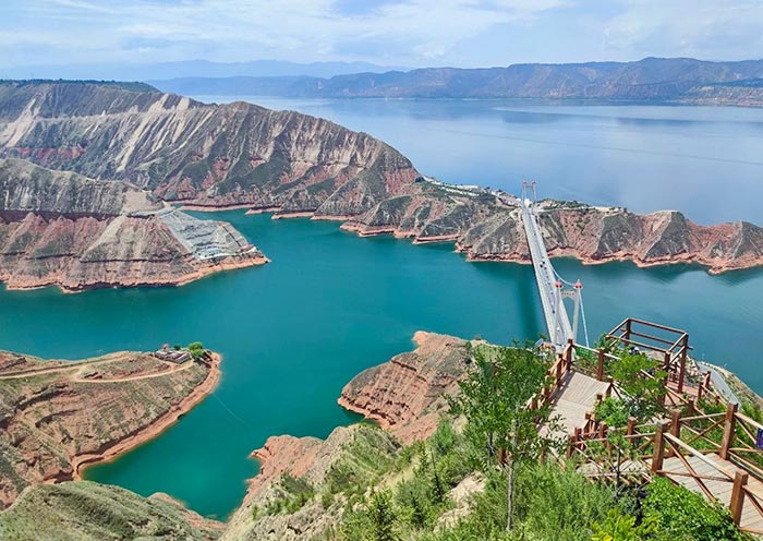 Bird-eye view of Liujiaxia Bridge & Liujiaxia Reservoir