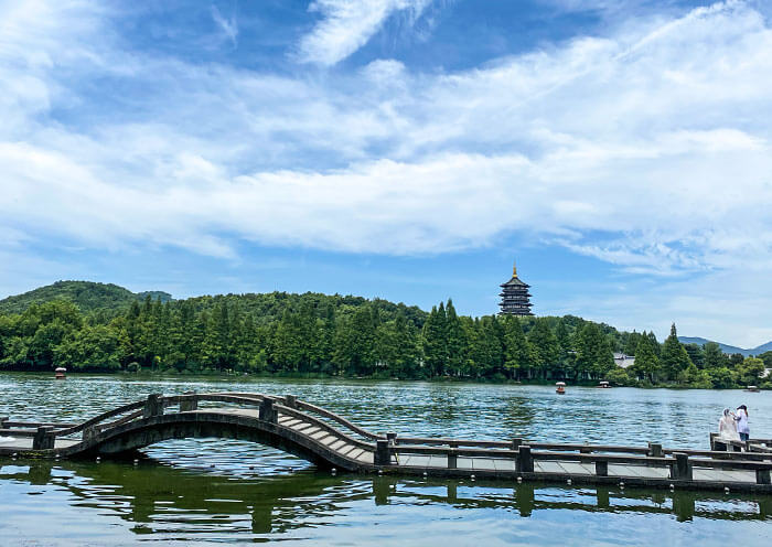 Long Bridge, West Lake