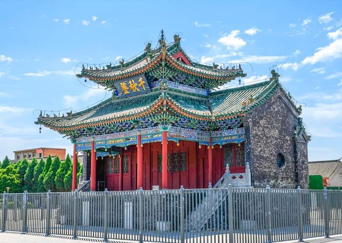 Guanlin Temple in Luoyang