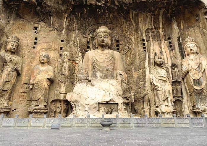 Longmen Grottoes in Luoyang