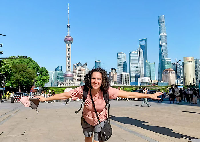 Tour Shanghai with AOT Tour Shanghai with AOT
