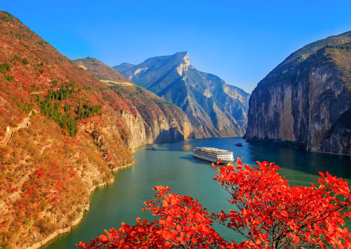 Yangtze River Cruise in Autumn