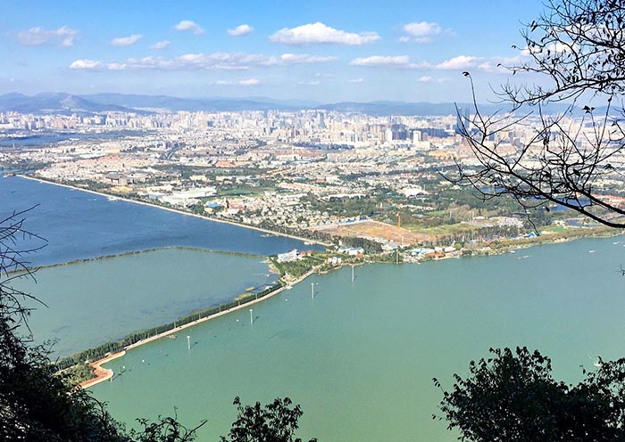 View Yunnan's Biggest Freshwater Lake - Dianchi Lake View Yunnan's Biggest Freshwater Lake - Dianchi Lake