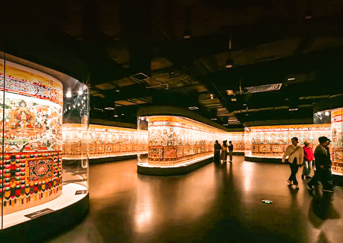 Visit Museum of China Tibetan Medicine Culture in Xining