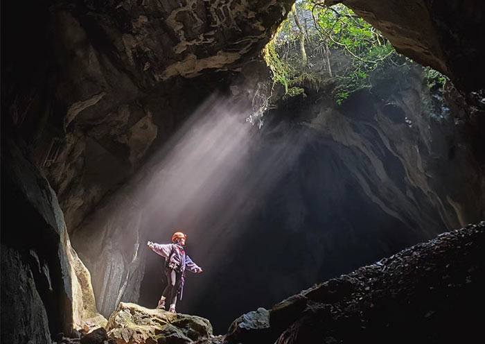 Yangshuo Caving Tour