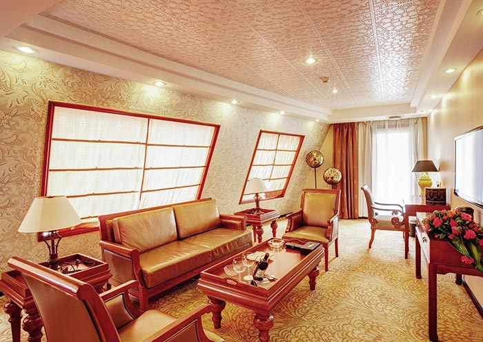 Yangtze Gold 5 Executive Suite
