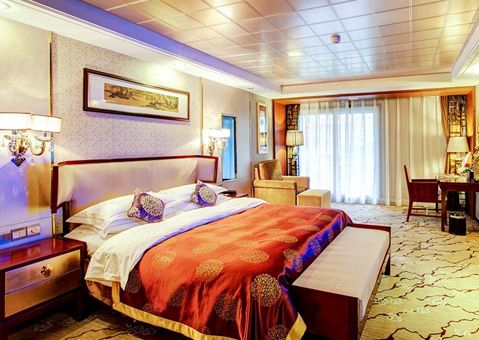 Yangtze Gold 6 Executive King-size Bed Cabin
