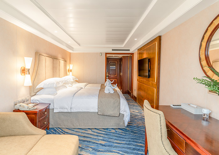 Yangtze Miracle Deluxe River View Cabin