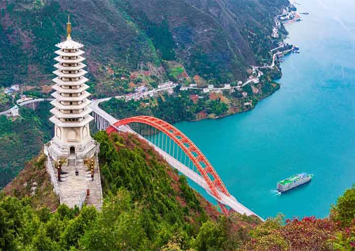 China Three Gorges: Wu, Qutang, Xiling Gorges on Yangtze River