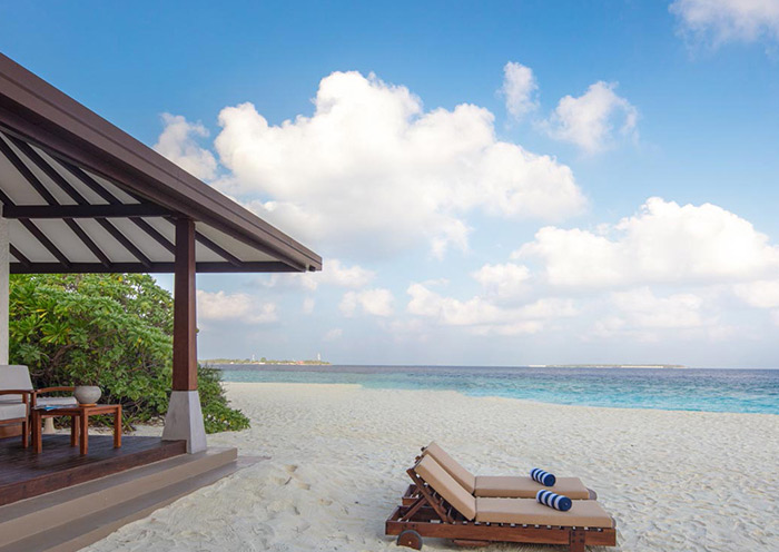 Adaaran Meedhuparu Deluxe Beach Villa
