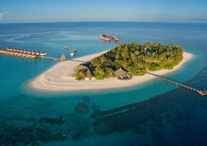 Angaga Island Resort
