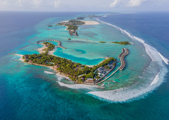 Cinnamon Dhonveli Maldives 
