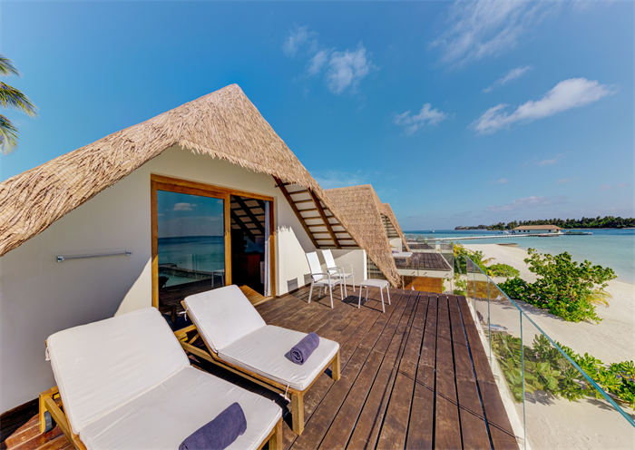 Cinnamon Velifushi Maldives Superior Beach Loft
