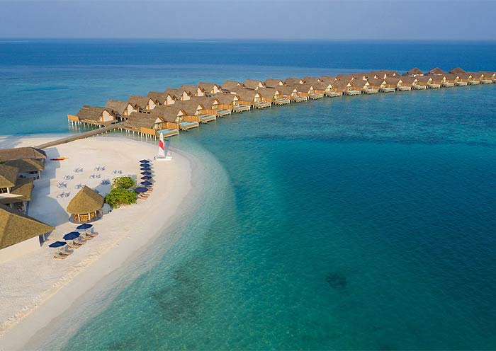 Emerald Faarufushi Resort & Spa
