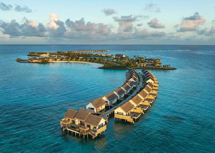 Hilton Maldives Amingiri Resort & Spa
