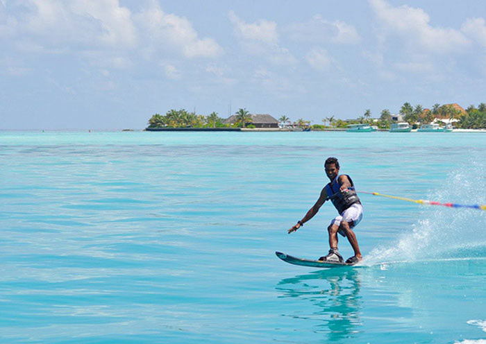 Kitesurfing