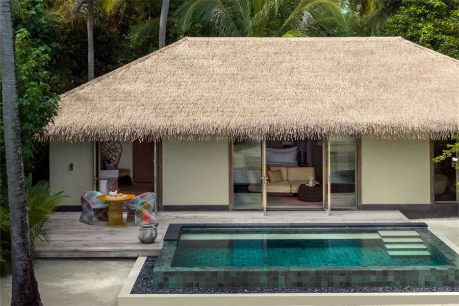 Family Beach Pool Villas
