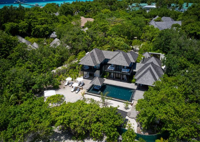 Three Bedroom Island Residence With Family Pool And Private Pool
