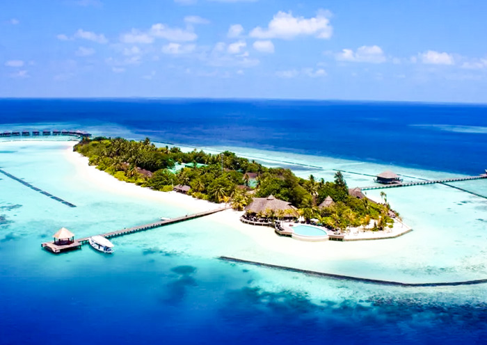 Komandoo Maldives Island Resort
