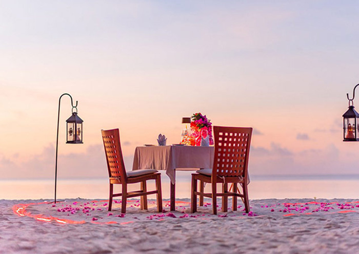 Romance Dining