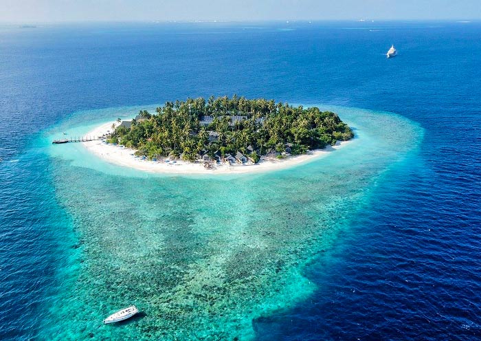 Malahini Kuda Bandos, Maldives 
