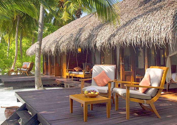 Medhufushi Island Resort - Beach Villa Suite
