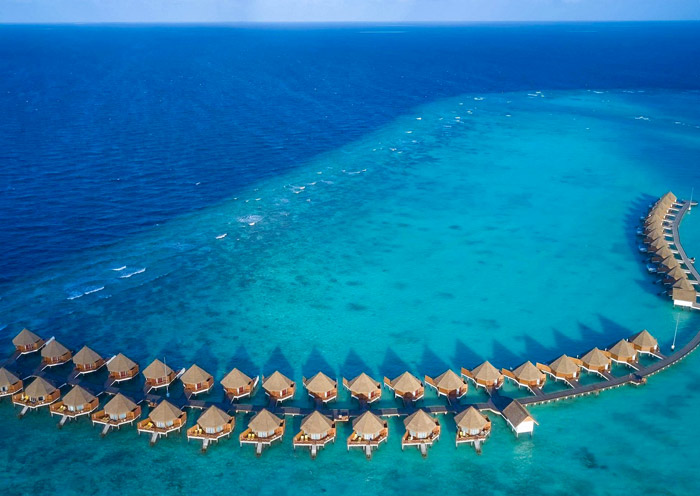 Mercure Maldives Kooddoo  
