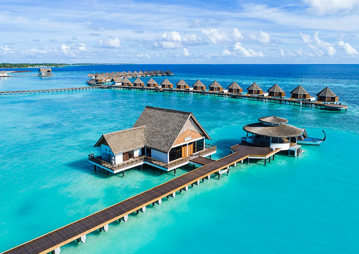 Mercure Maldives Kooddoo  
