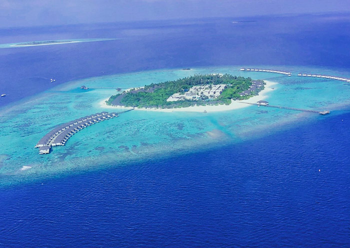 Robinson Noonu, Maldives 
