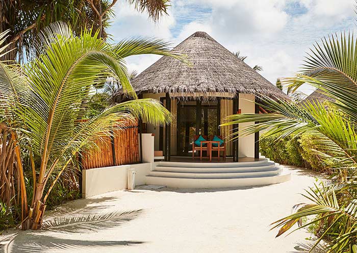 Sun Siyam lru Fushi Maldives Deluxe Beach Villa
