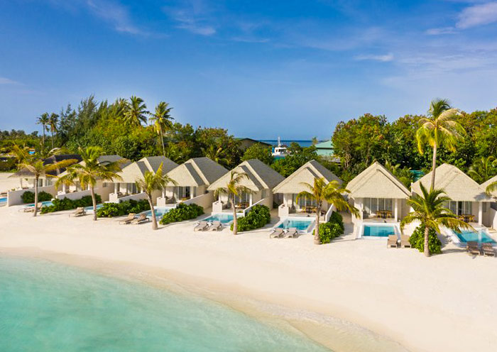 Grand Beach Suite with Pool
