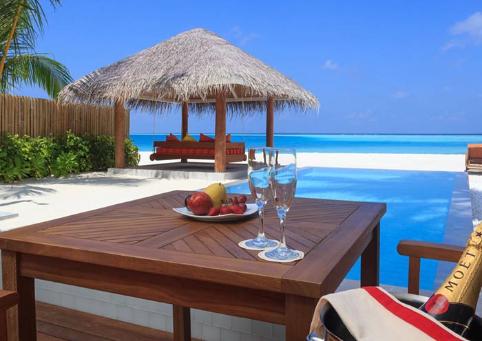 Sun Siyam Vilu Reef Beach Villa with Pool