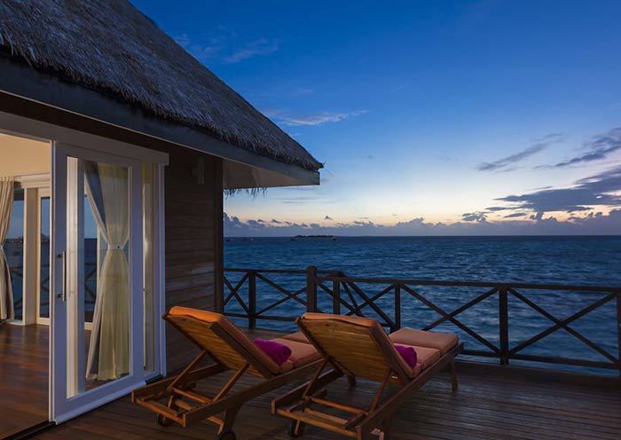 Sun Siyam Vilu Reef Sunset Reef Villa