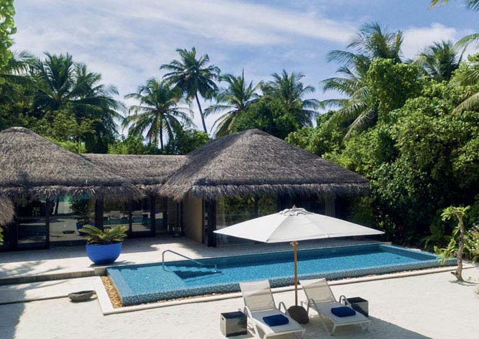 Deluxe Beach Pool Villa
