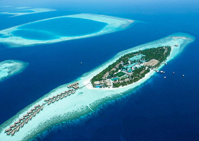 Vilamendhoo Island Resort & Spa, Maldives
